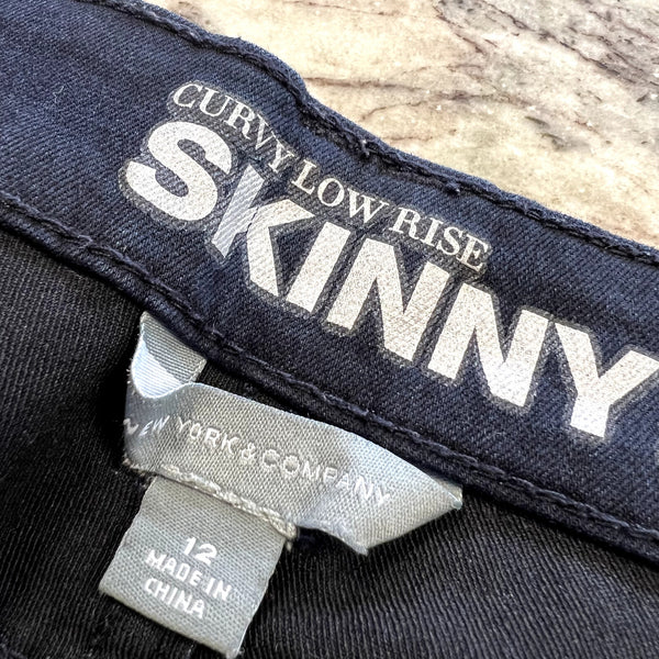 New York & Company Dark Wash Curvy Low Rise Skinny Jeans Size 12