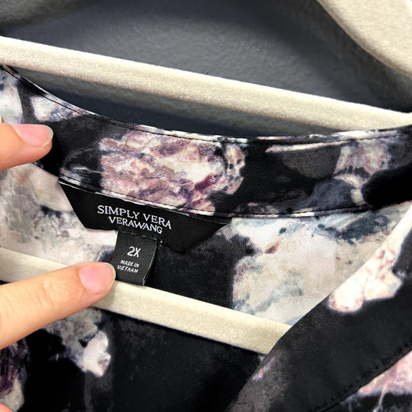 Simply Vera Vera Wang Black & White Floral Blouse Plus Size 2XL