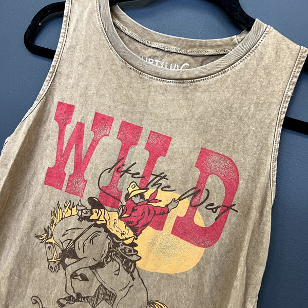 HRT & LUV Wild as the West Graphic Tank Top Medium