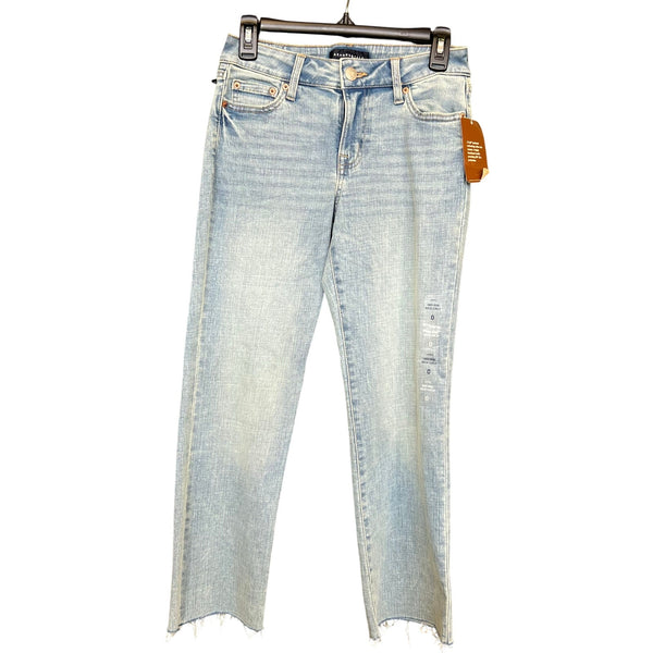 NWT Aeropostale Light Wash Mid Rise Kick Crop Straight Leg Jeans Size 0