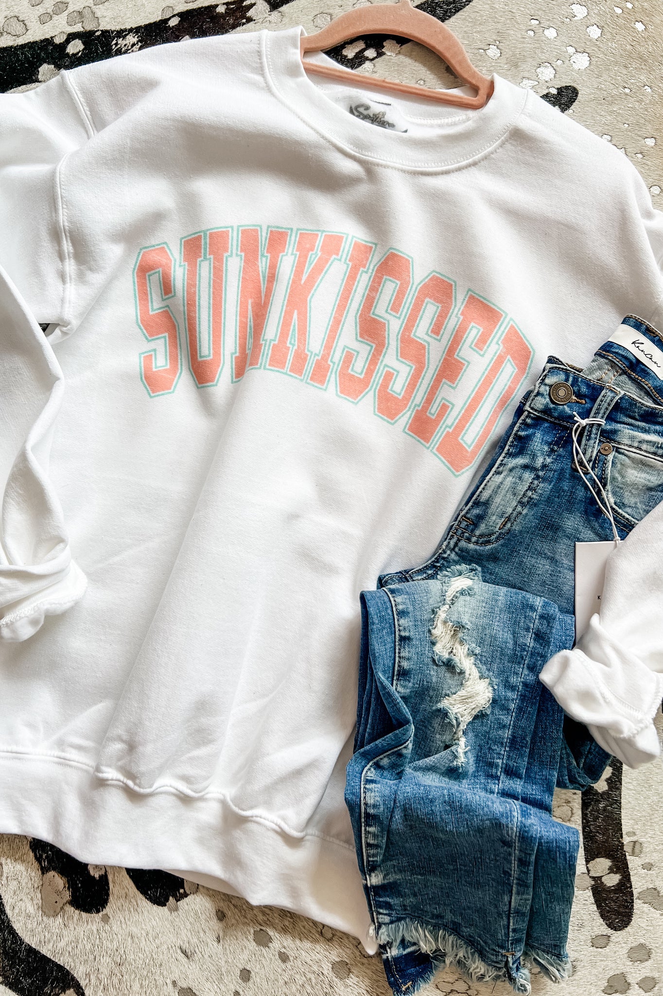 Sunkissed Beachy Oversized Graphic Sweatshirt