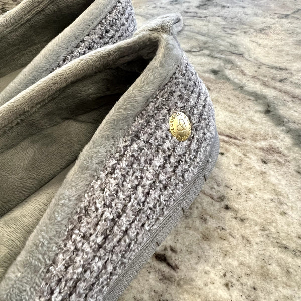 Dearfoams Gray Textured Slippers Women's Size 7/8