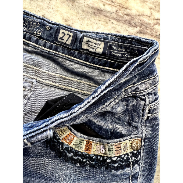 Miss Me Mid Rise Light Wash Skinny Jeans Size 27
