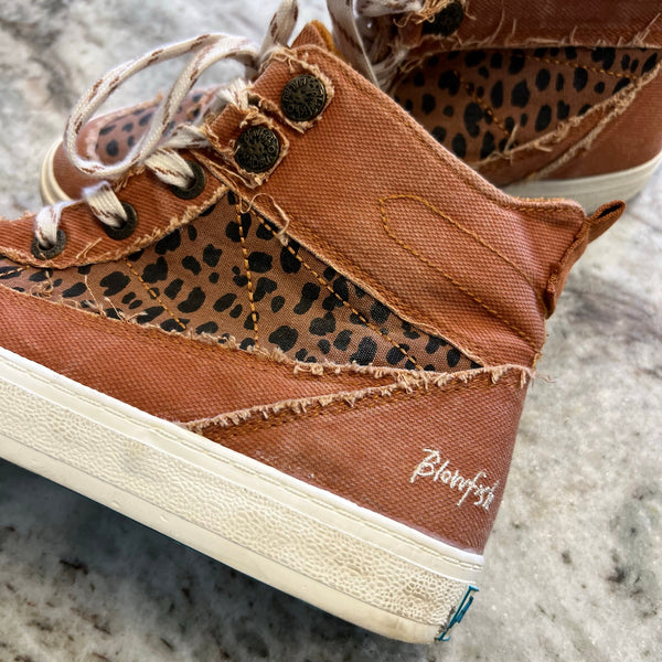 Blowfish Malibu Upland Women's High Top Canvas Leopard Print Sneakers Size 8