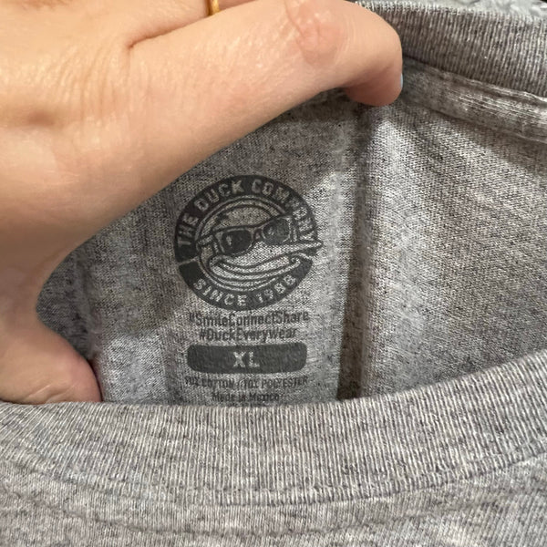 New Orleans Funny Crawfish Bite Me Short Sleeve Gray Graphic Tee XL