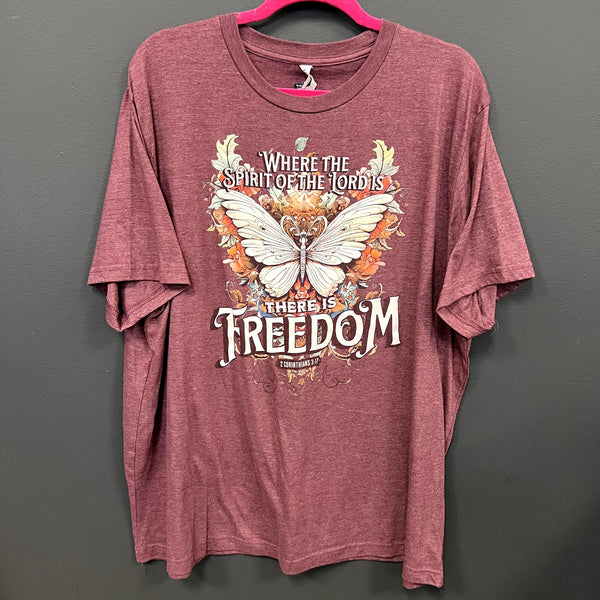 Love in Faith Butterfly Christian Freedom Graphic Tee Size 2XL