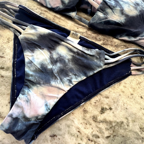 Billabong Y2K Navy Tie-Dye Cutout Bikini Swimsuit Size Small