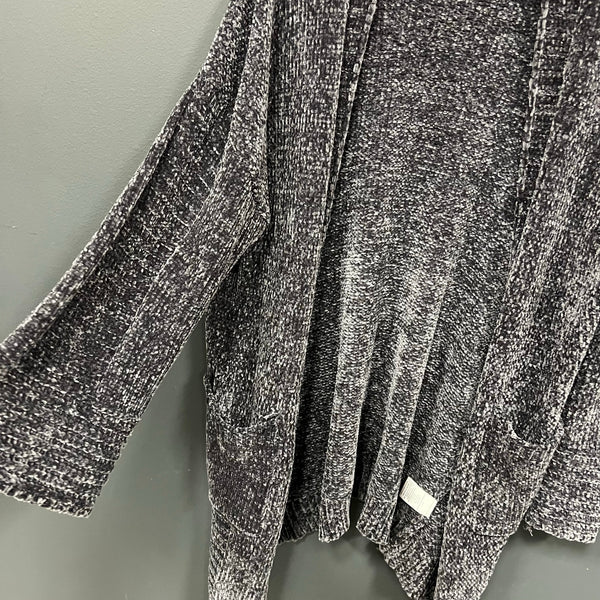 Listicle Boutique Chenille Flare Sleeve Open Front Cardigan Size Medium