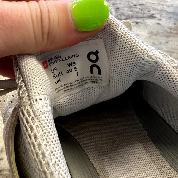 On Cloudswift Glacier White Women's Running Sneaker Size 9