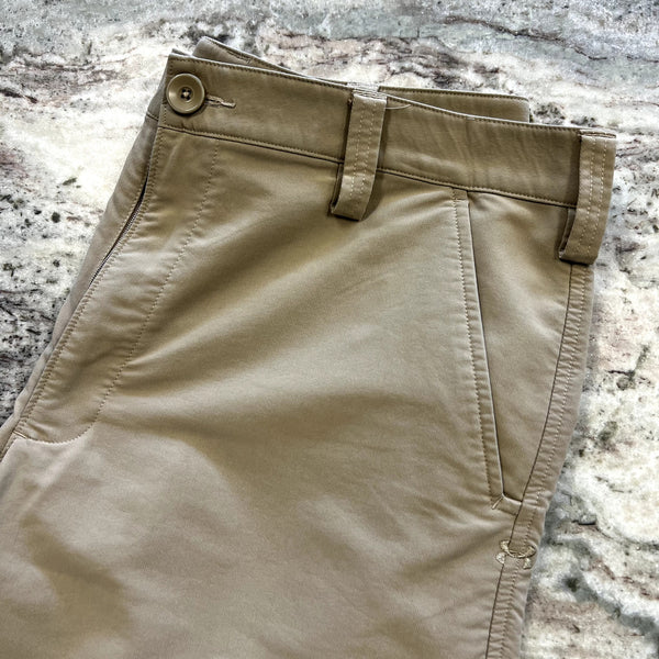 Under Armour Men's Khaki Shorts Size 34