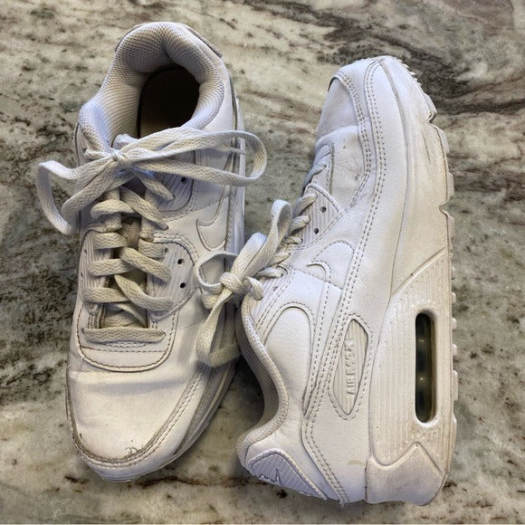 Nike Air Max 90 All White Sneaker Athletic Shoes Size 5.5 Youth