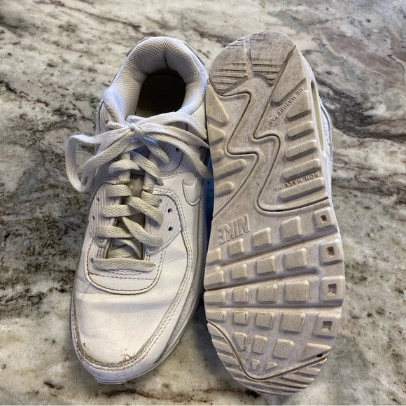 Nike Air Max 90 All White Sneaker Athletic Shoes Size 5.5 Youth