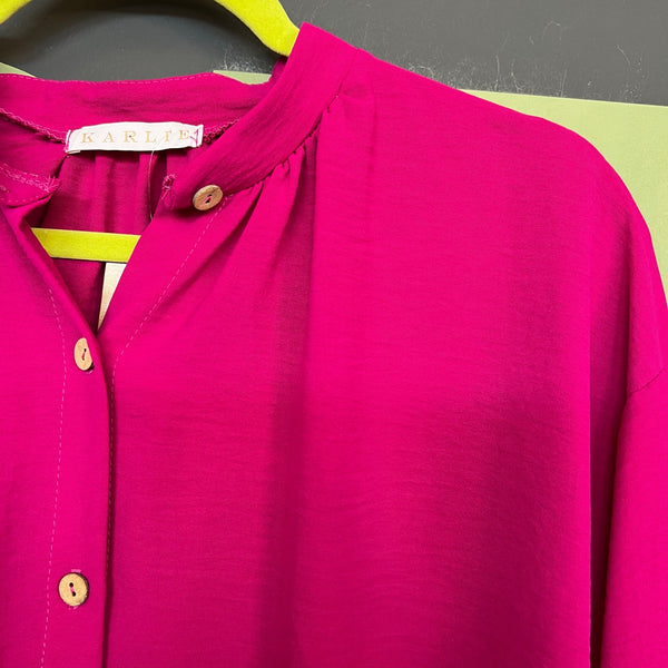 NWT Karlie Magenta Bubble Sleeve Button Down Blouse Small