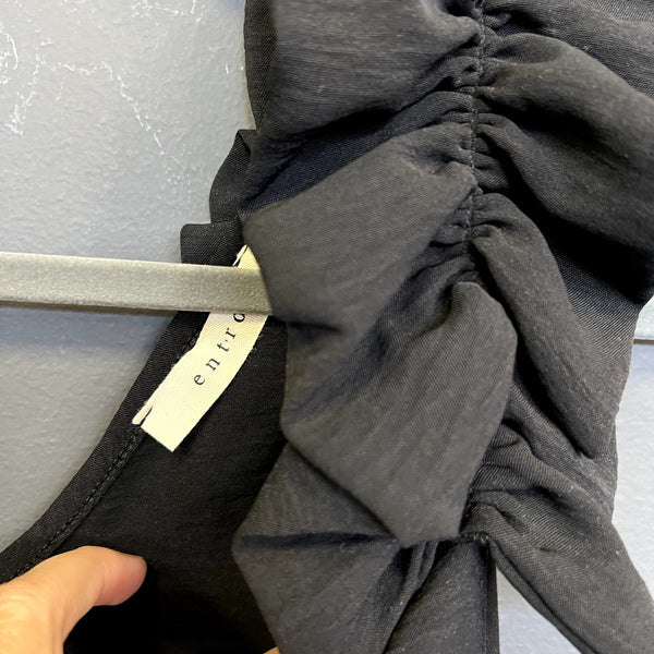 Entro Boutique Black Ruffle Strap Tank Top Small