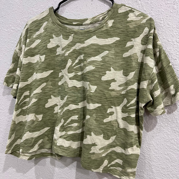 Old Navy Women's Camo Crop Tee Size Large