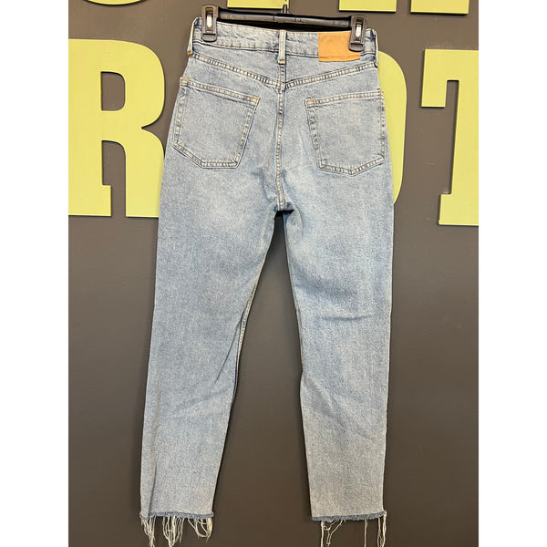 H&M Divided High Rise Light Wash Raw Hem Jeans Size 4