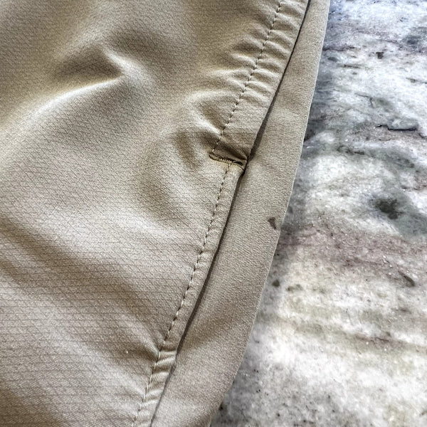 Nike Dri Fit Khaki Golf Shorts Size 38