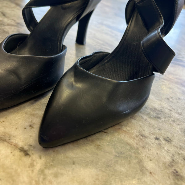 Dream Paris Black Pointed Toe Strappy Heals Size 8