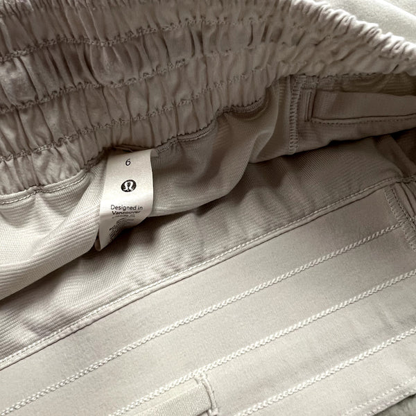 Lululemon Off White Hotty Hot Shorts Size 6