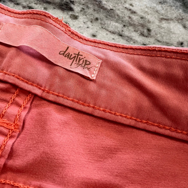 Daytrip Refined Lynx Coral Denimi Shorts Size 26