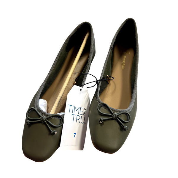 NWT Time and Tru Olive Green Slip On Ballet Flats Women's Size 7