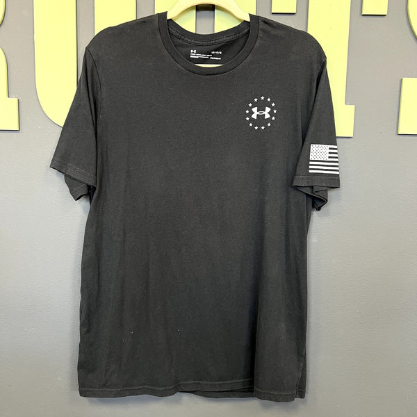 Under Armour Men's Freedom Black S/S Loose Fit Graphic Tee Medium