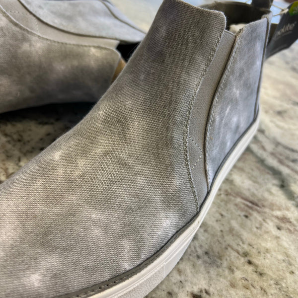 NWT Toms Earthwise Washed Cement Bryce Slip On Sneakers Size 8.5