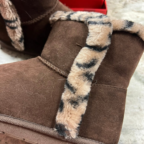 NIB True Craft Women's Polly Brown + Leopard Short Sherpa Lined Boots Size 8
