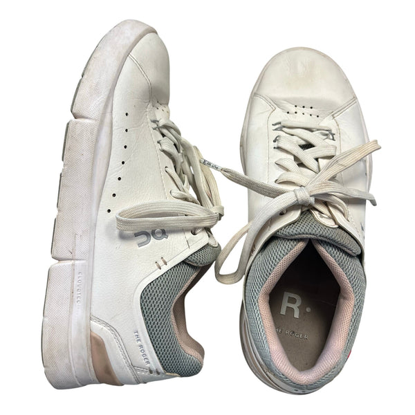 On Running The Roger Advantage Sneaker Size 6.5