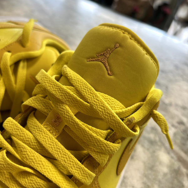 Nike Jordan 1 Low Yellow Strike Low Top Sneakers Size Men's 9.5