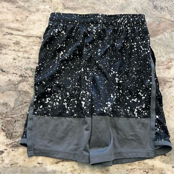 Under Armour UA Black Speckled Loose Fit Athletic Shorts Size Youth Medium