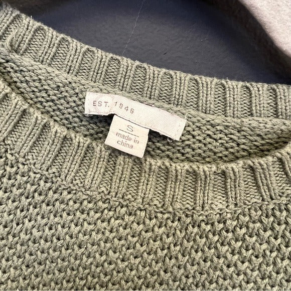 Olive Green Thick Knit Sweater Size Small