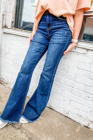 Risen High Rise Vintage Frayed Hem Flares Jeans