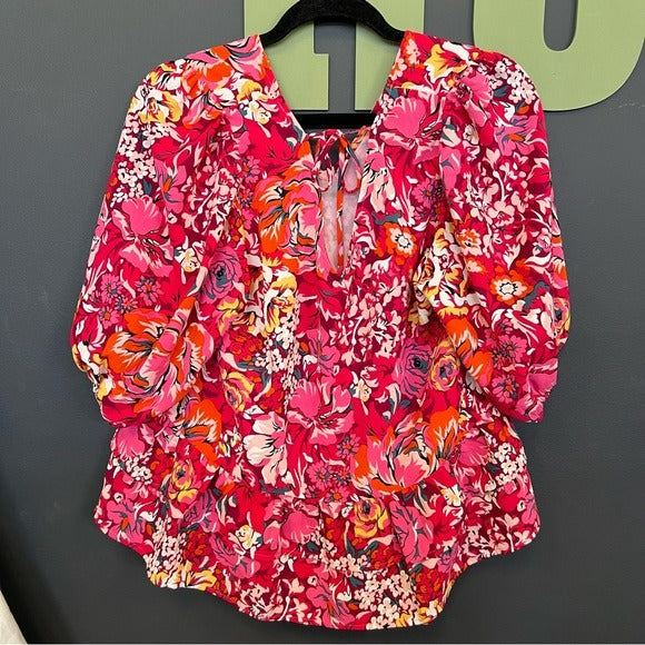 NWT Floral 3/4 Sleeve Boutique V-Neck Blouse Size Large