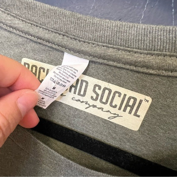 Coco Short Sleeve Crew Neck Motivational Graphic Tee Medium