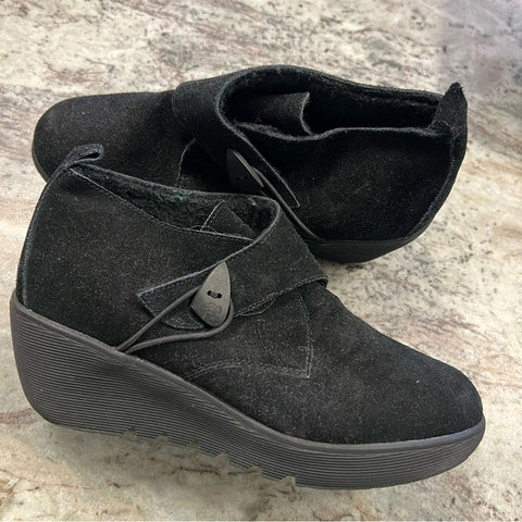 Bearpaw Black Sherpa Lined Wedge Ankle Boots Size 9