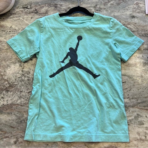 Air Jordan Boys Light Teal Graphic Tee Medium