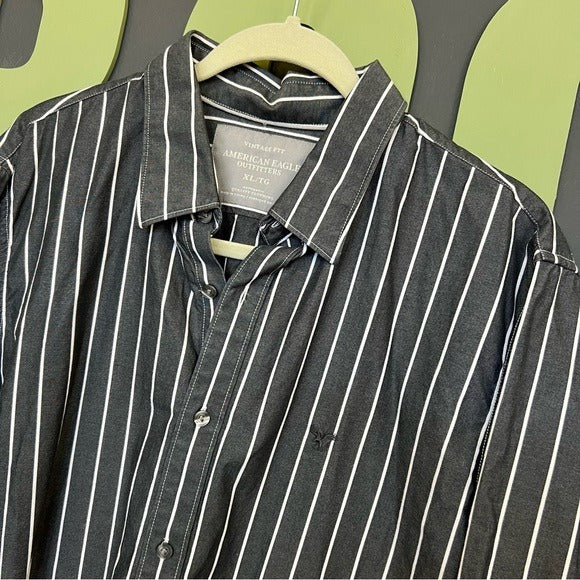 American Eagle Charcoal Gray Vintage Fit Pinstripe Button Down Top Men’s XL