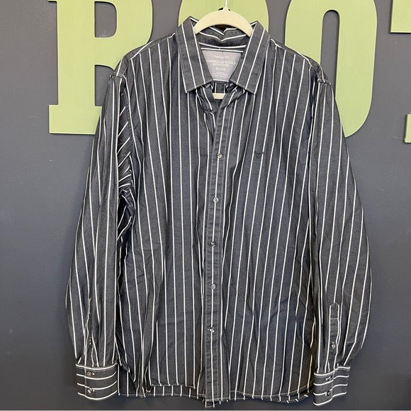 American Eagle Charcoal Gray Vintage Fit Pinstripe Button Down Top Men’s XL
