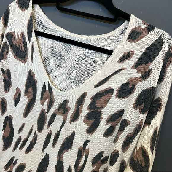 Leopard Side Slit Long Sweater Size Large