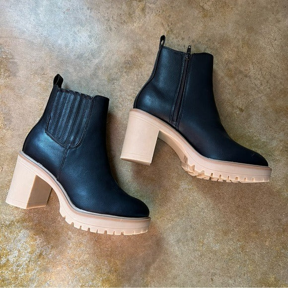 Dolce Vita Jade Women’s Black Ankle Boots Size 9.5