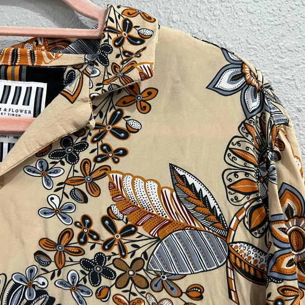 Ricky Singh Denim & Flower Floral Tan Button Down Top Large