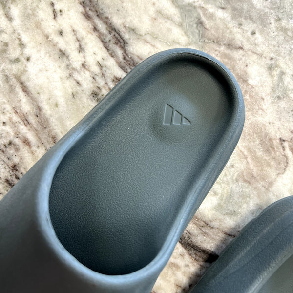 Adidas Yeezy Charcoal Slides Size 10
