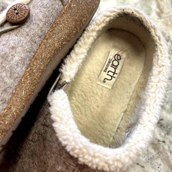Earth Origins Light Brown Felt Faux Fur Lined Casual Slip Ons Size 9