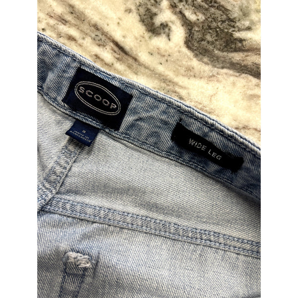 Scoop Wide Leg Light Wash Jeans Size 8