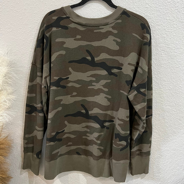 Time and Tru Camo Side Slit Pullover Crew Neck Sweatshirt XL