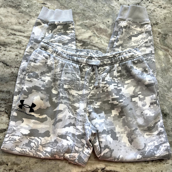 Under Armour Gray Two Tone Camo Joggers Loose Fit Youth XL
