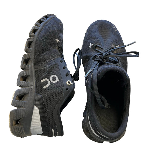 On Running Cloud X Women's Black Athletic Shoes Size 7