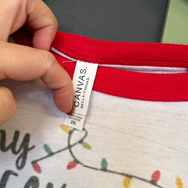 Women's Christmas Graphic Tee Size 2XL