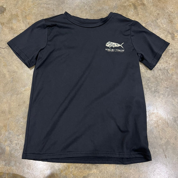 Ocean + Coast Boys Black Graphic Tee with Camo Fish Medium